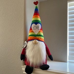 Rae Dunn Rainbow 🌈 LOVE GNOME